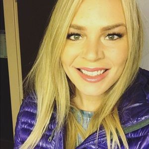 Meet your Posher, Adrienne